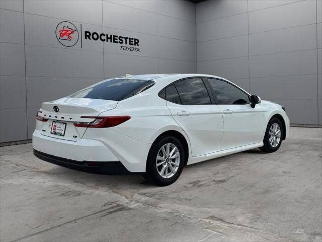 2025 Toyota Camry LE FWD