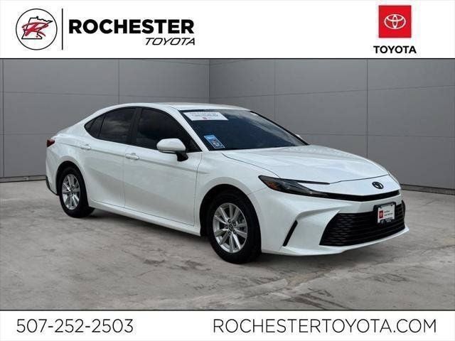 2025 Toyota Camry LE FWD