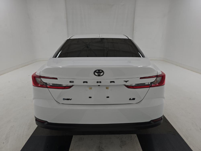 2025 Toyota Camry LE FWD