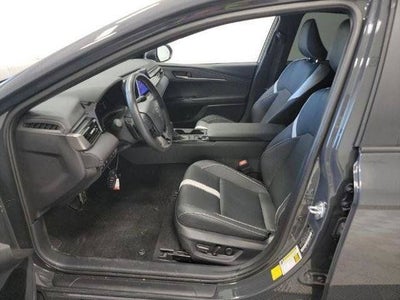 2025 Toyota Camry SE FWD