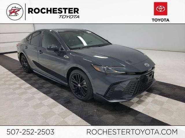 2025 Toyota Camry SE FWD