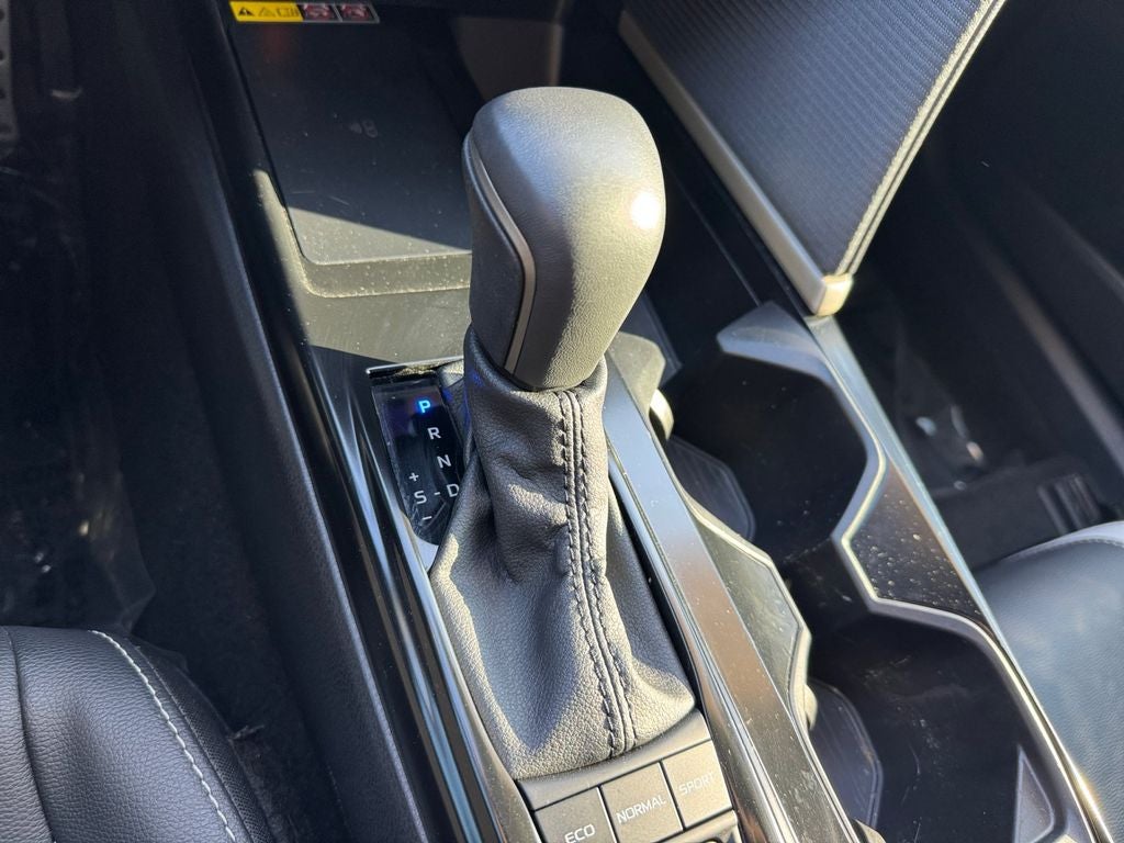 2025 Toyota Camry SE FWD