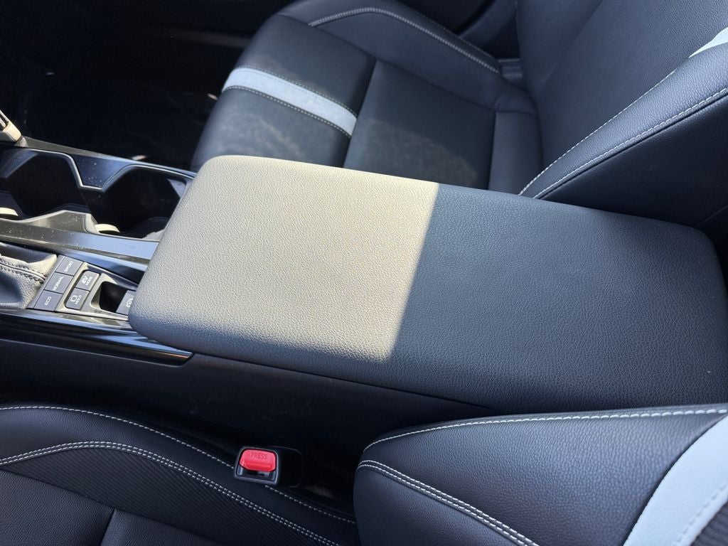 2025 Toyota Camry SE FWD