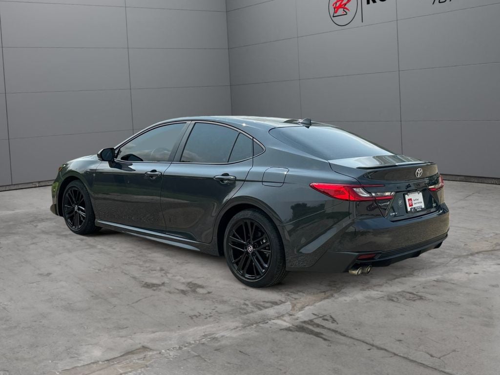 2025 Toyota Camry SE FWD