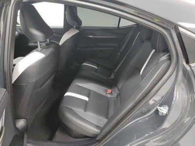 2025 Toyota Camry SE FWD