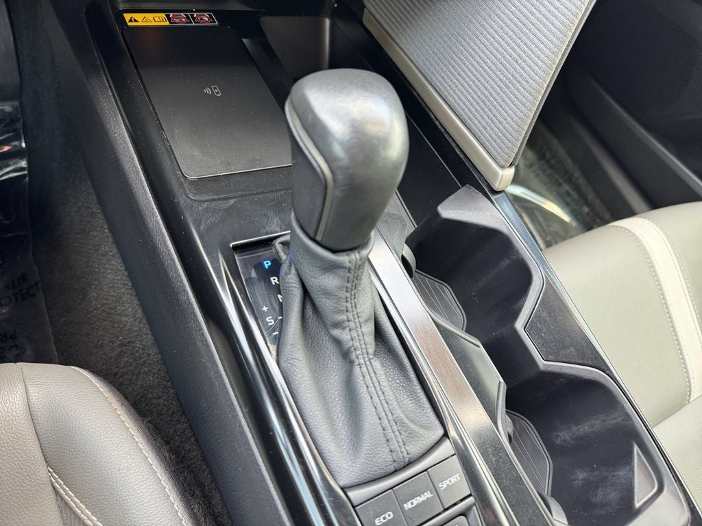 2025 Toyota Camry SE FWD