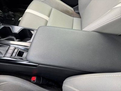 2025 Toyota Camry SE FWD