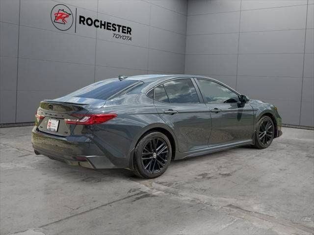2025 Toyota Camry SE FWD