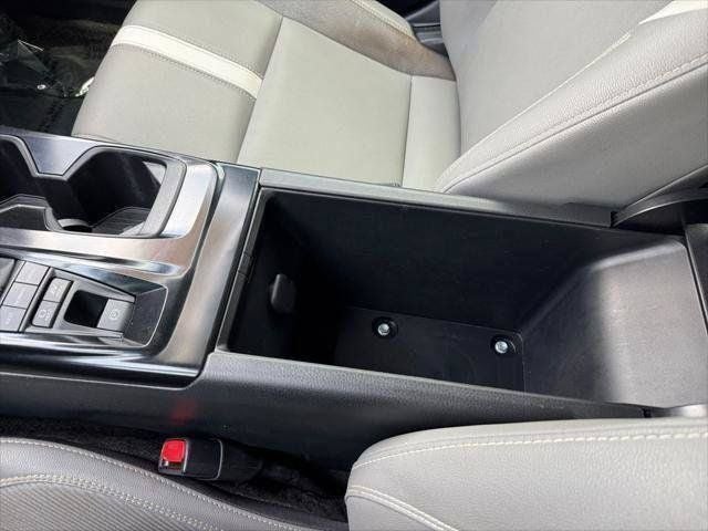 2025 Toyota Camry SE FWD