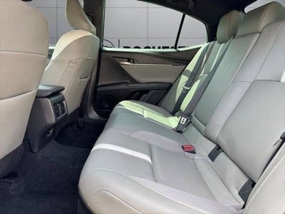2025 Toyota Camry SE FWD