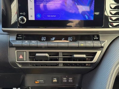 2025 Toyota Camry SE FWD