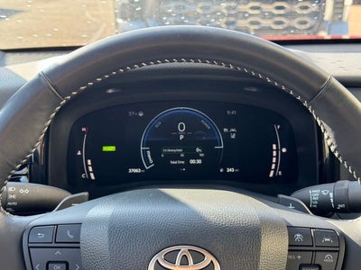 2025 Toyota Camry SE FWD