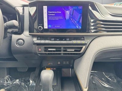 2025 Toyota Camry LE FWD