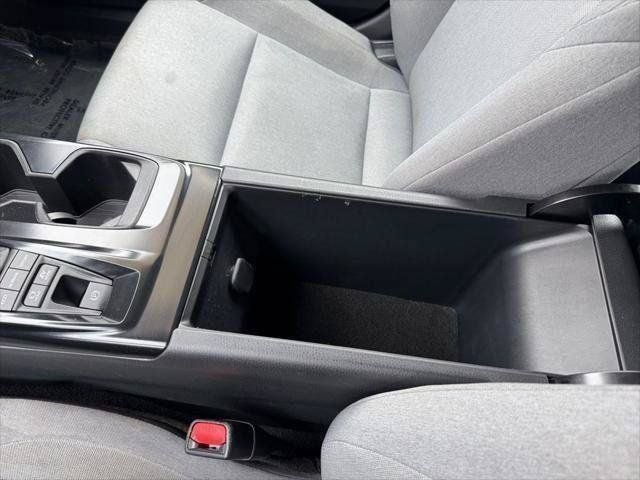 2025 Toyota Camry LE FWD