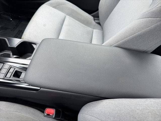 2025 Toyota Camry LE FWD