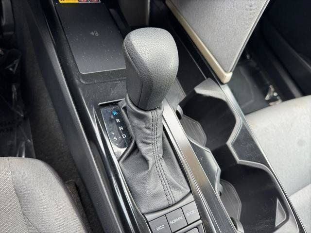 2025 Toyota Camry LE FWD
