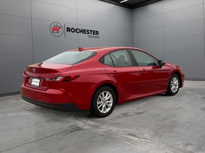 2025 Toyota Camry LE FWD