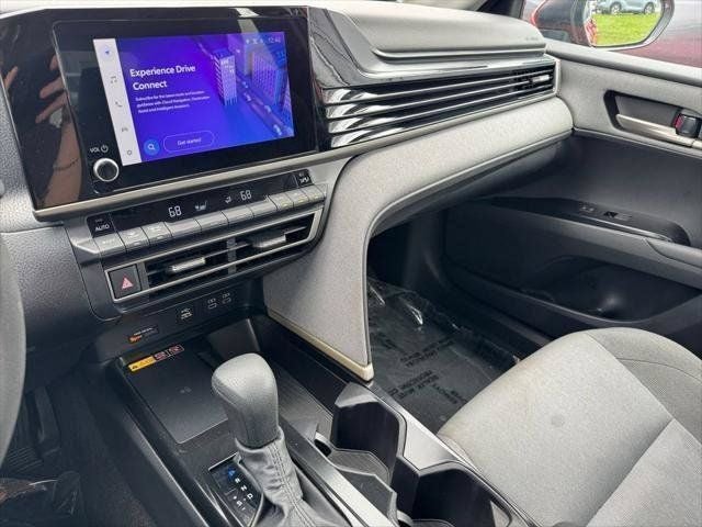 2025 Toyota Camry LE FWD