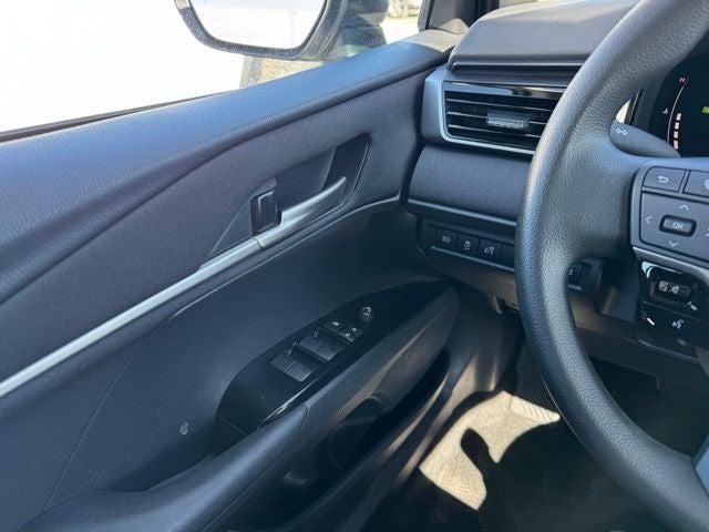 2025 Toyota Camry LE FWD