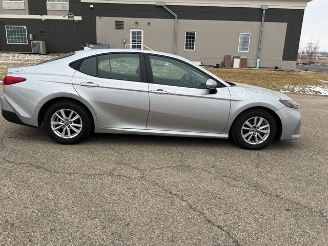 2025 Toyota Camry LE FWD