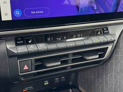 2025 Toyota Camry XLE FWD