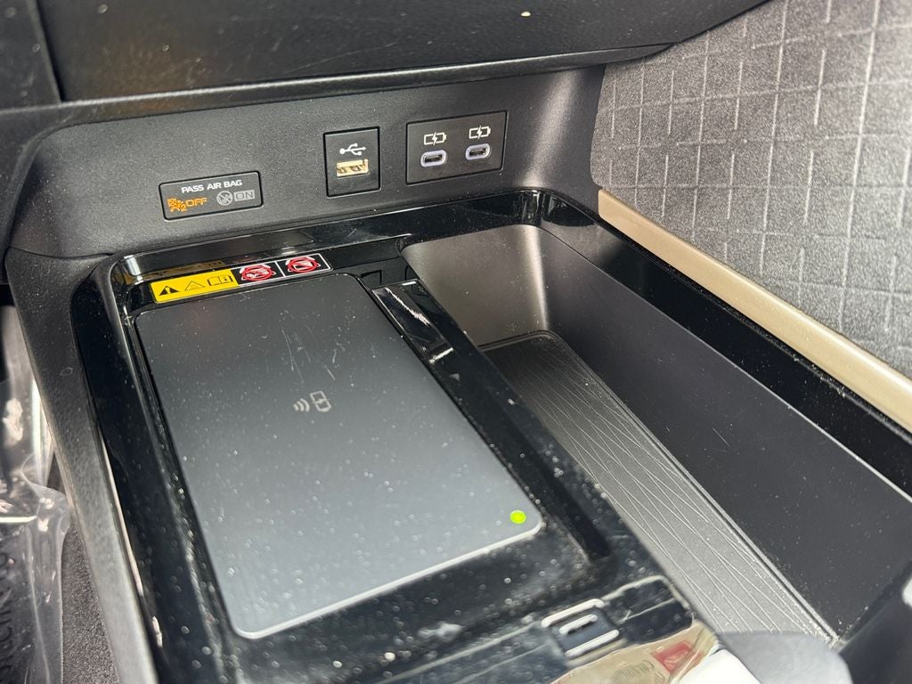 2025 Toyota Camry XLE FWD