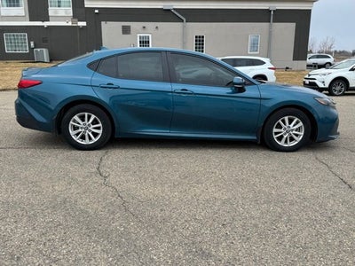 2025 Toyota Camry LE FWD
