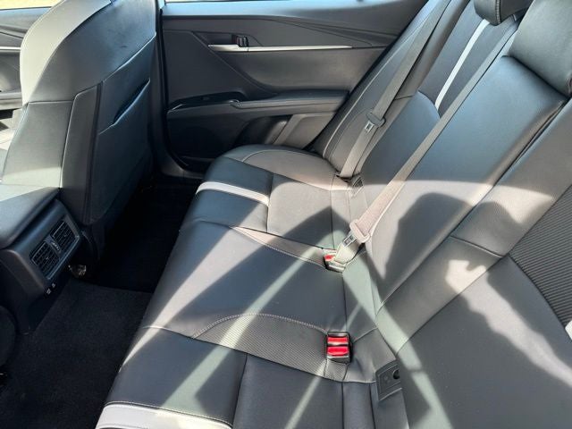 2025 Toyota Camry SE FWD