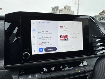 2025 Toyota Camry SE FWD