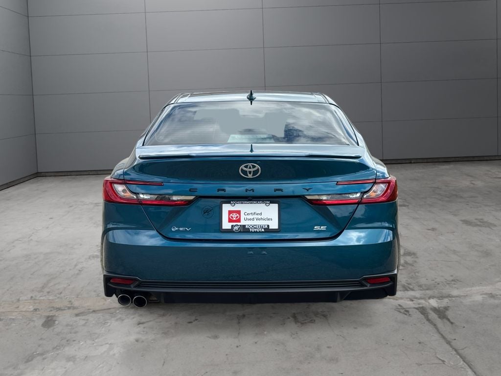 2025 Toyota Camry SE - Photo 4