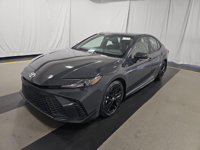 2025 Toyota Camry SE FWD