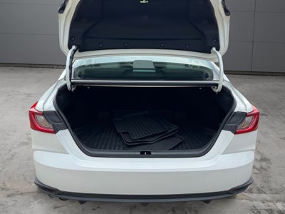 2025 Toyota Camry SE AWD