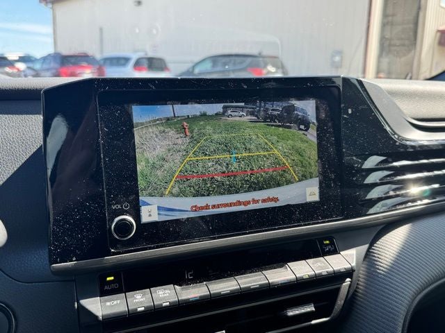 2025 Toyota Camry SE AWD