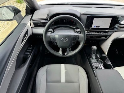 2025 Toyota Camry SE AWD