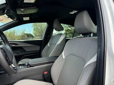 2025 Toyota Camry SE AWD