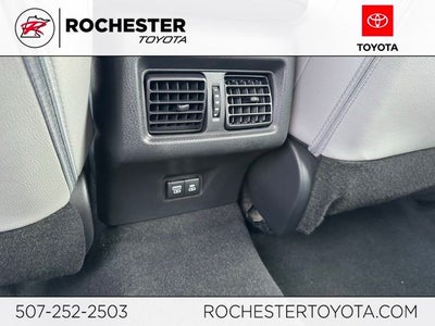 2025 Toyota Camry SE AWD