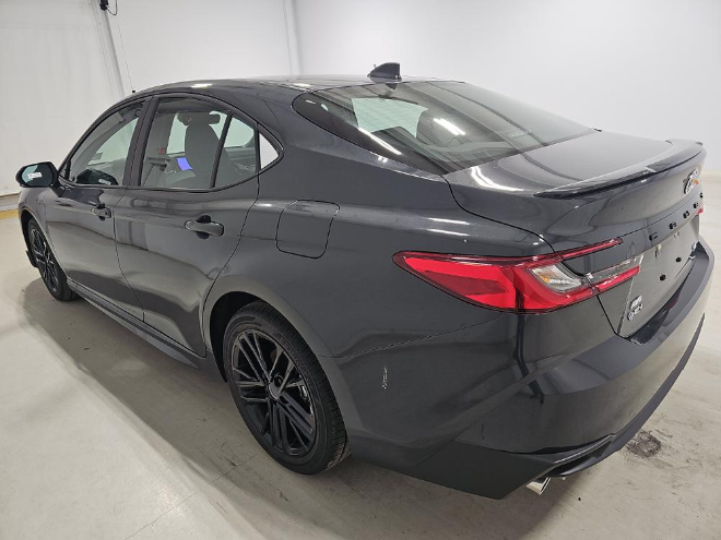 2026 Toyota Camry SE AWD