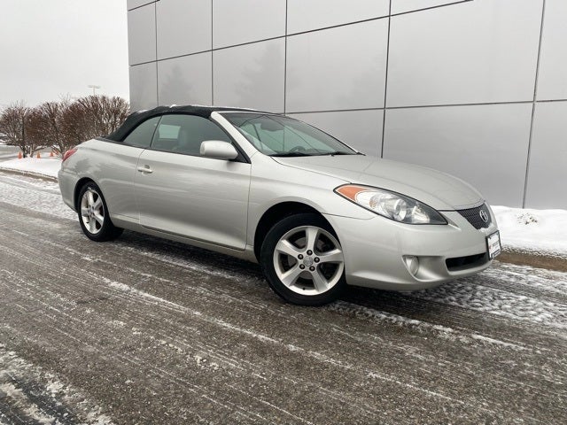 Used 2004 Toyota Camry Solara SLE with VIN 4T1FA38P24U025907 for sale in Rochester, Minnesota