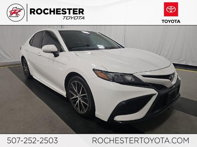 2022 Toyota Camry SE FWD