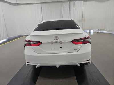 2022 Toyota Camry SE FWD