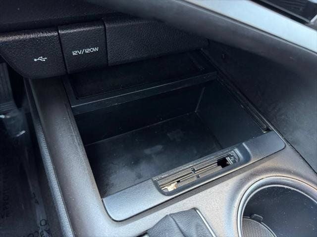 2023 Toyota Camry SE FWD