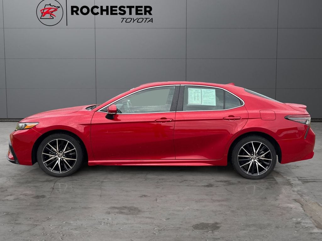 2024 Toyota Camry SE FWD