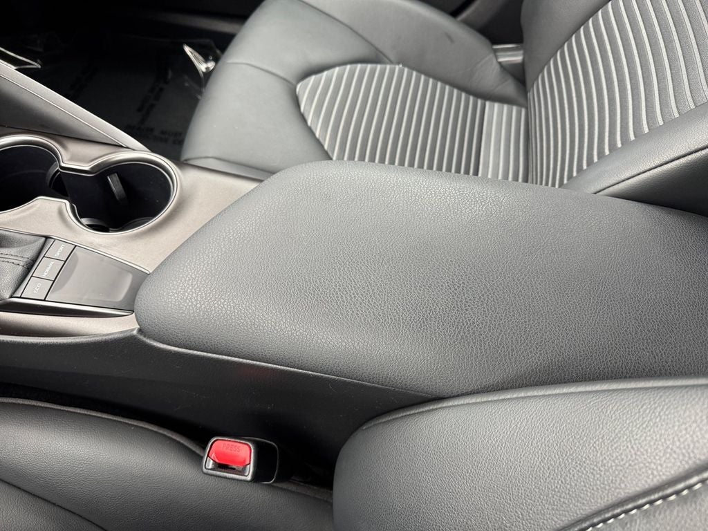 2024 Toyota Camry SE FWD