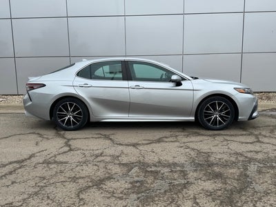 2021 Toyota Camry SE AWD