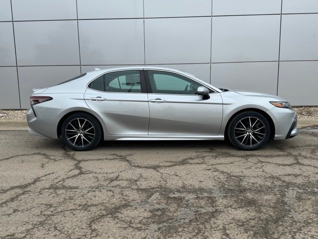 2021 Toyota Camry SE AWD