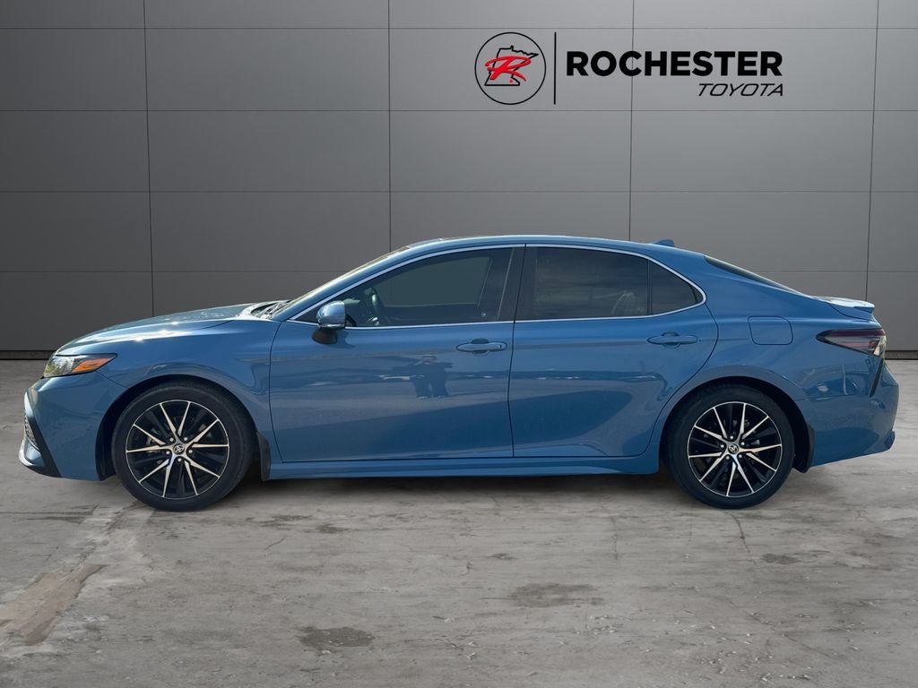 Used 2024 Toyota Camry SE with VIN 4T1S31AK7RU078363 for sale in Rochester, Minnesota