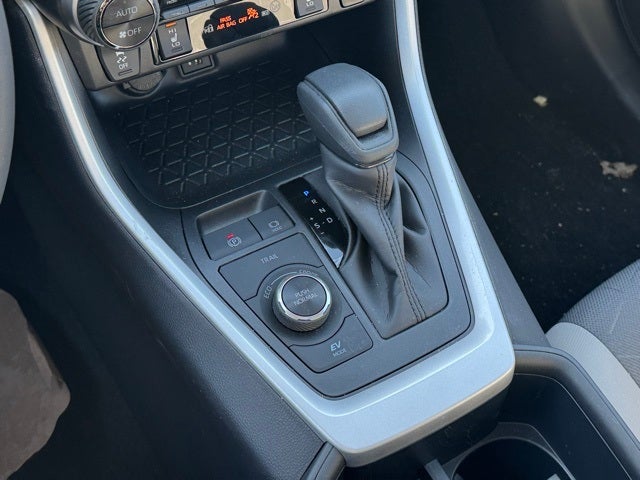 2025 Toyota RAV4 Hybrid XLE AWD