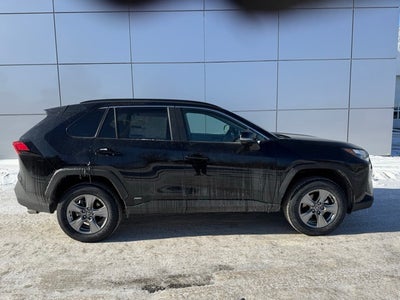 2025 Toyota RAV4 Hybrid XLE AWD