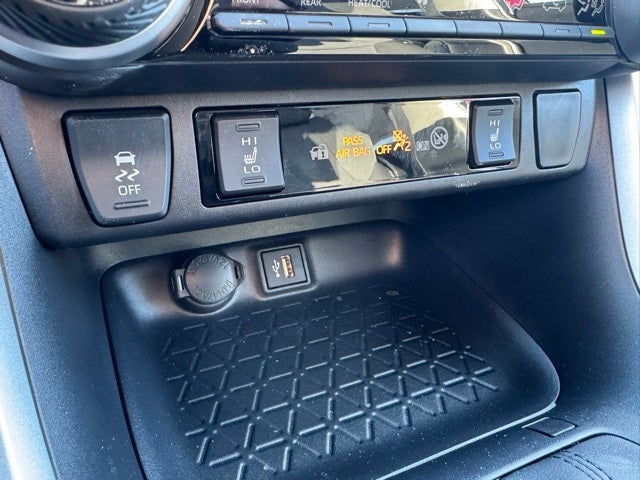 2025 Toyota RAV4 Hybrid XLE AWD