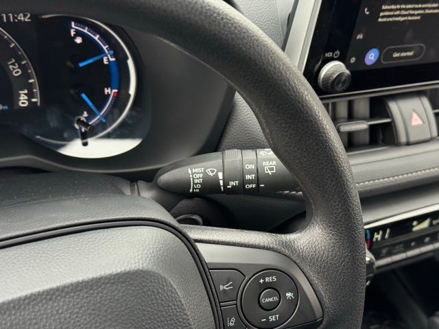 2025 Toyota RAV4 Hybrid XLE AWD